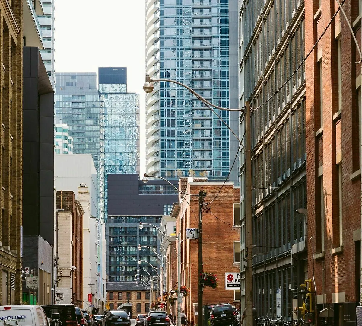 Hotel Quickstay - Condo In The Sky Toronto